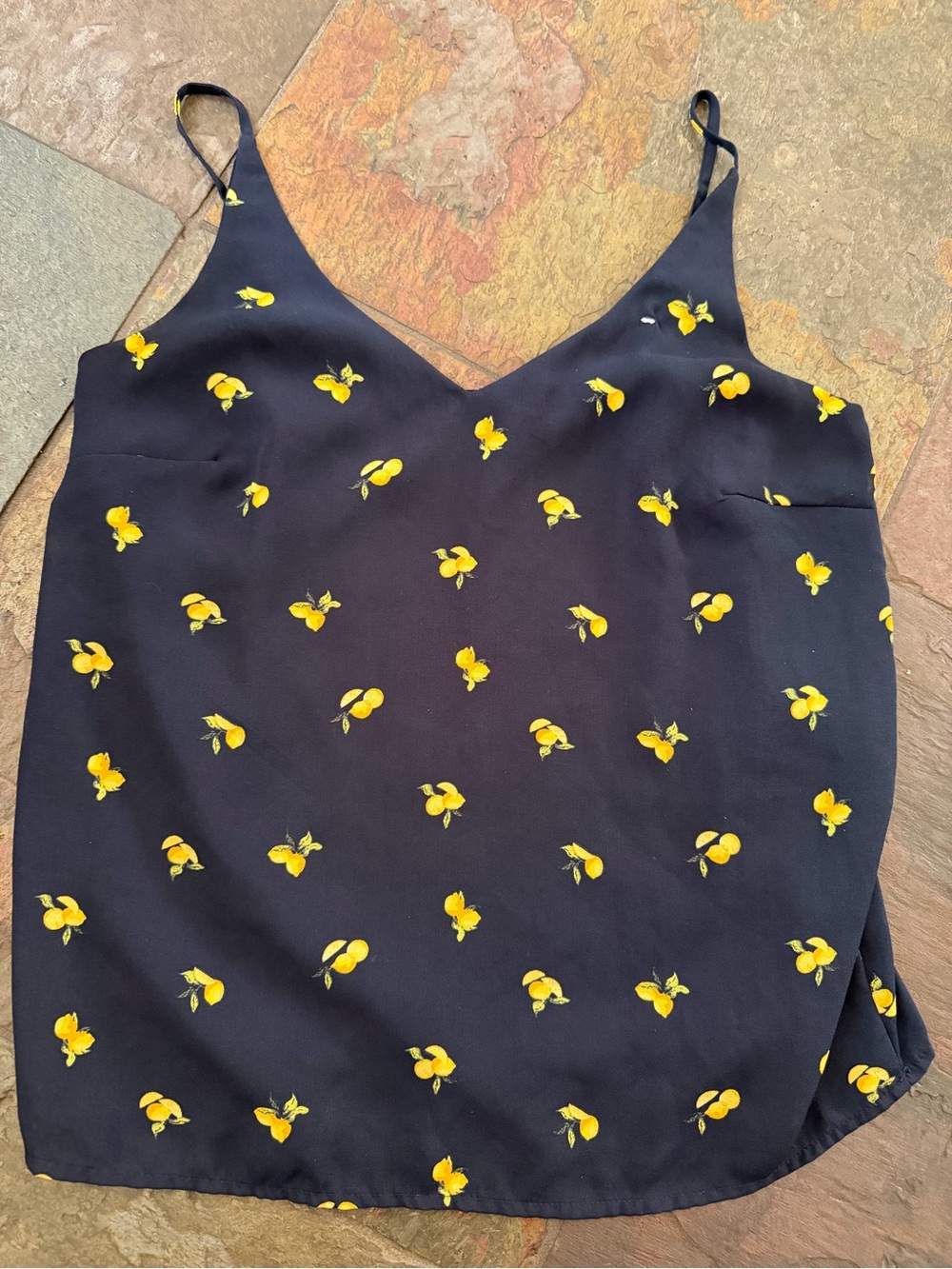 Banana Republic navy blue Spaghetti-Strap Camisole XS lemon Fruit Print